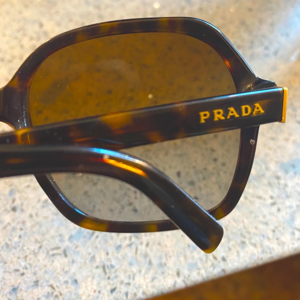 Prada glasses 📍Chicago style